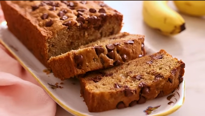 Best and Easy Chocolate Chip Banana Bread Recipe